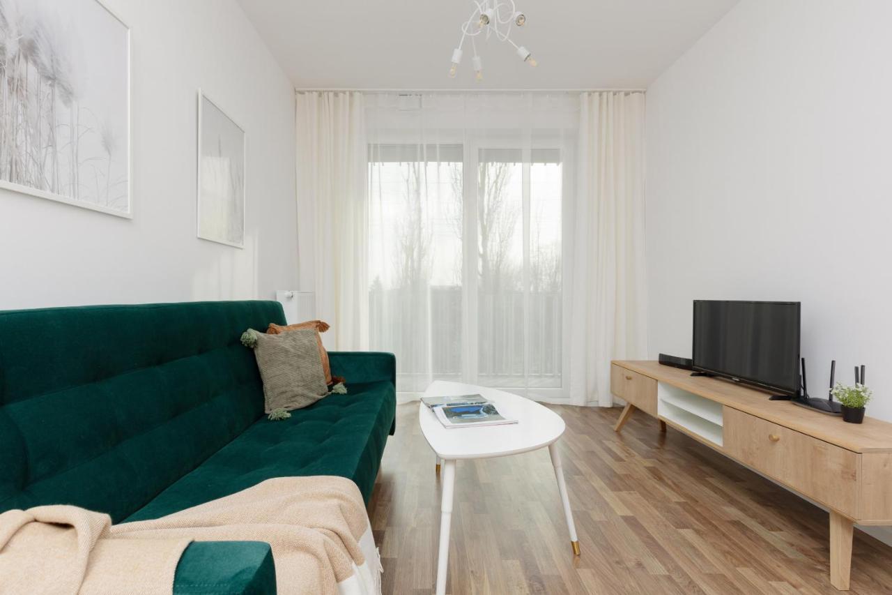 Stacja Wola Apartments With Parking By Noclegi Renters Warsaw Ngoại thất bức ảnh